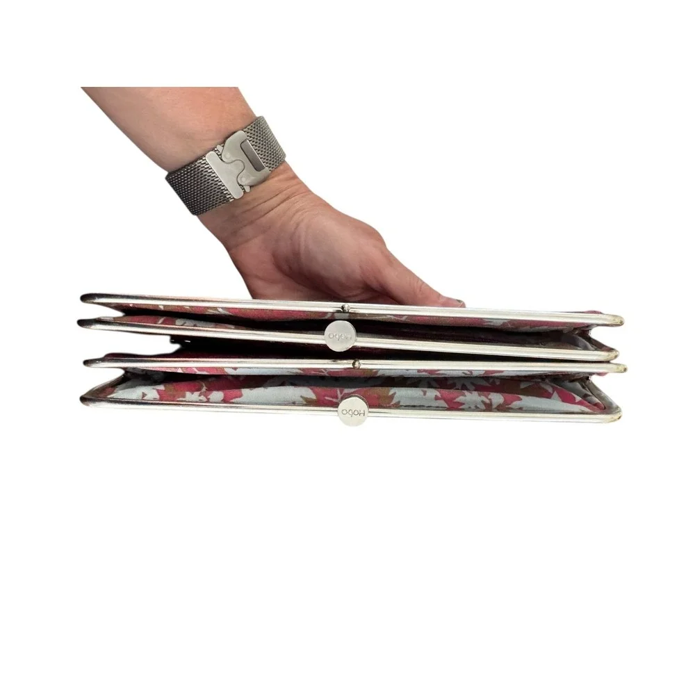 HOBO Lauren Bifold Clutch Wallet Purse for Women Red Leather with Inner Dividers